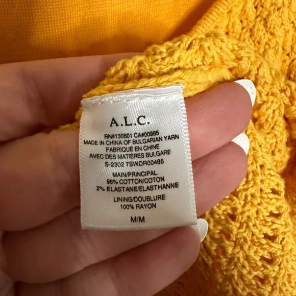 A.L.C. Gigi Crochet Knit Dress Yellow Women's Size Medium Elastic Cuffs Mini - Picture 6 of 7